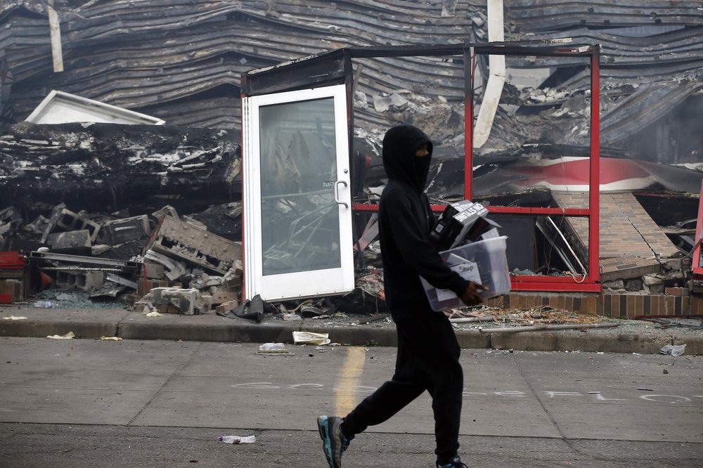 Minn. Looting