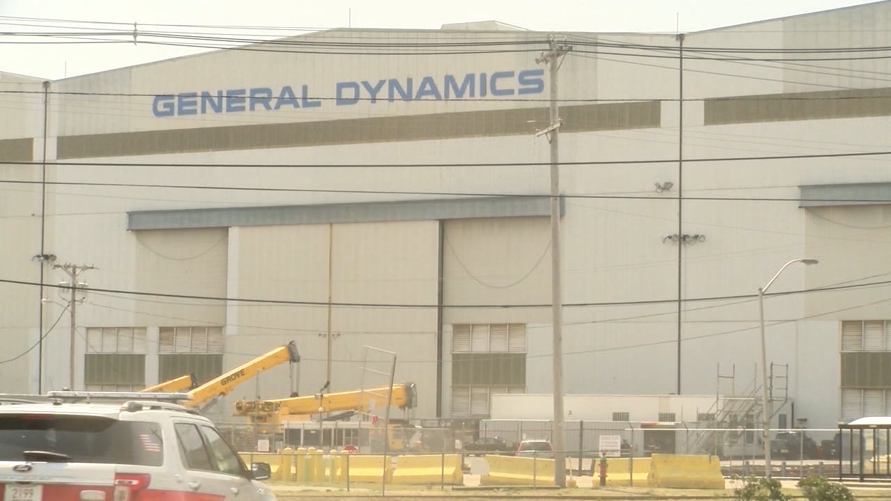 Navy secretary visits Electric Boat in Rhode Island ABC6