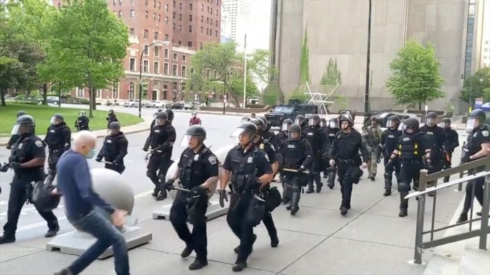 Minneapolis Police Protests Buffalo 200605 Hpmain 20200605 011432 16x9 992