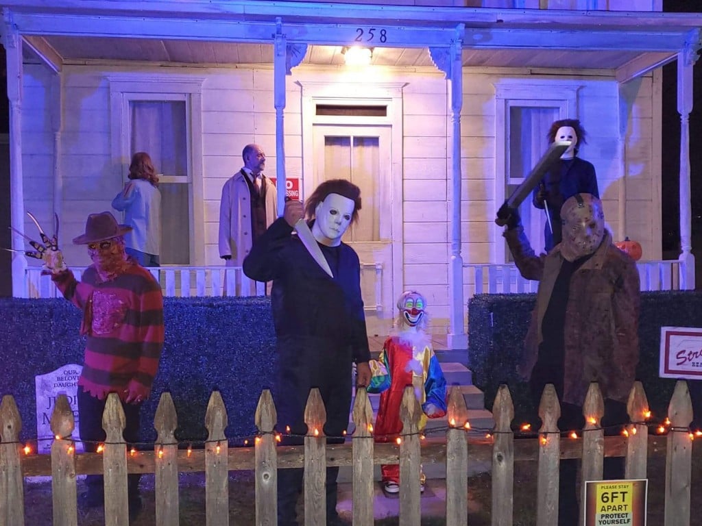 Bates Haunted Yard