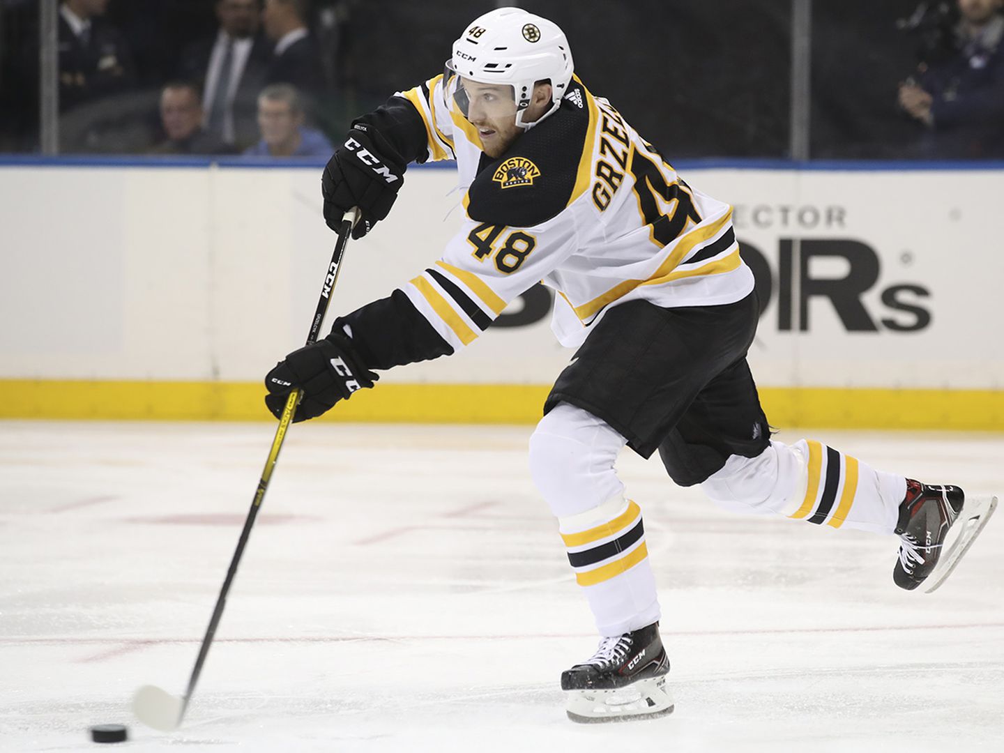 Bruins Re-Sign Defenseman Matt Grzelcyk | ABC6