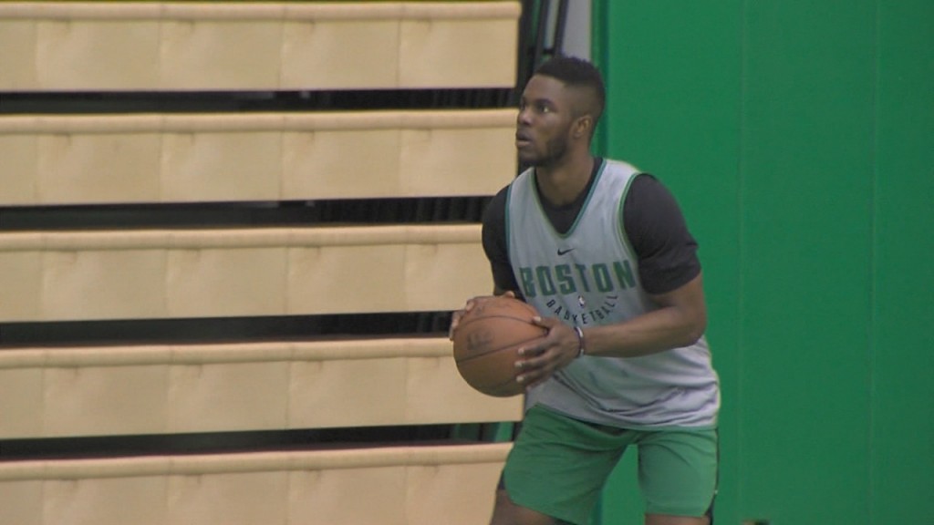 00027725 Celtics Vo Ojeyle.still001