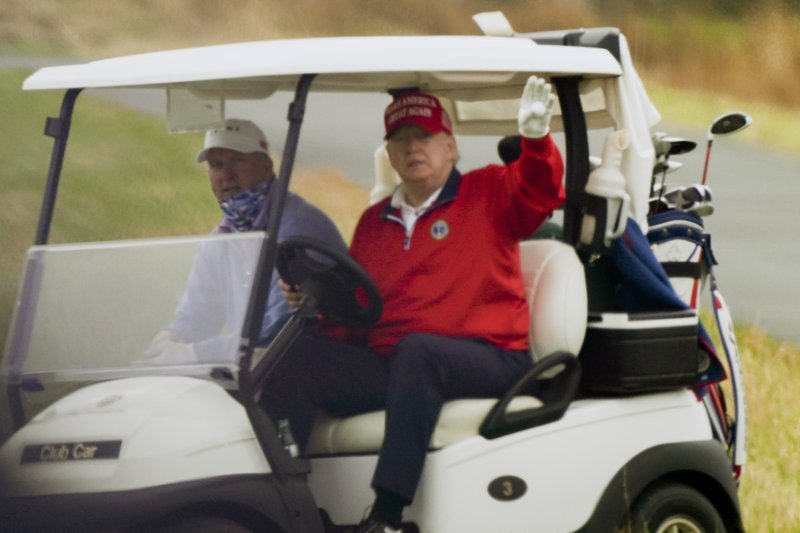 Trump Golf Cart 112720
