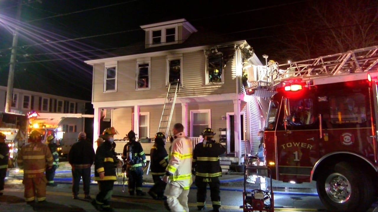 Warren house fire displaces residents | ABC6