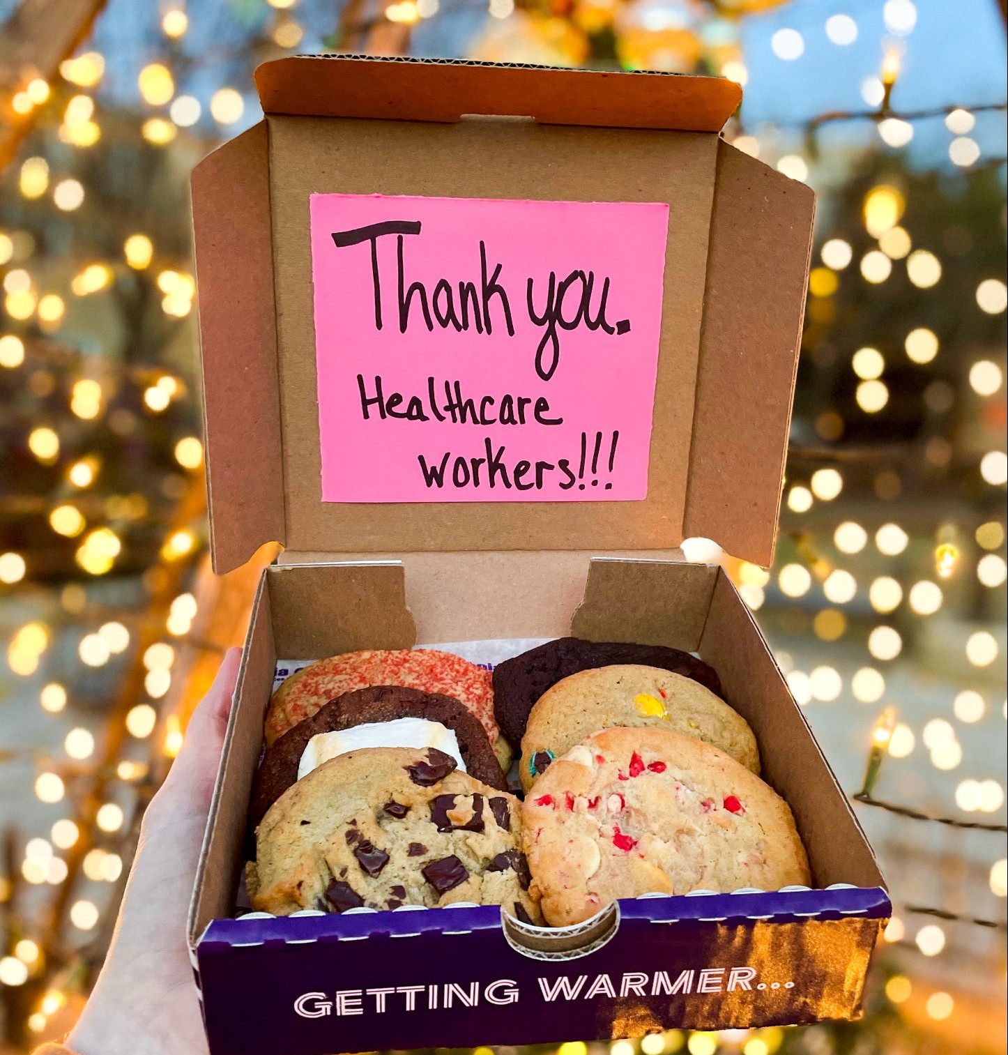 Insomnia Cookies offers free treats for healthcare workers ABC6
