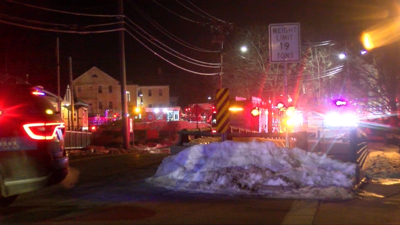 Neighbors react after Burrillville fire displaces multiple families ABC6