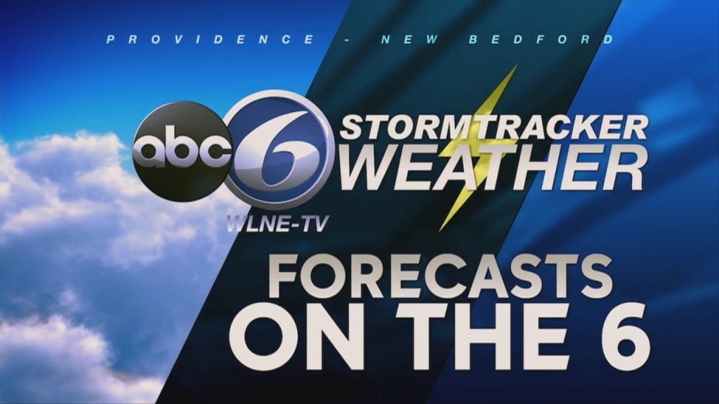 Quiet Wednesday, Warm & Stormy Christmas Eve Into Christmas Day