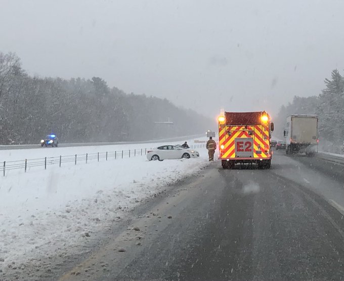 Driver narrowly escapes serious crash in Lakeville ABC6