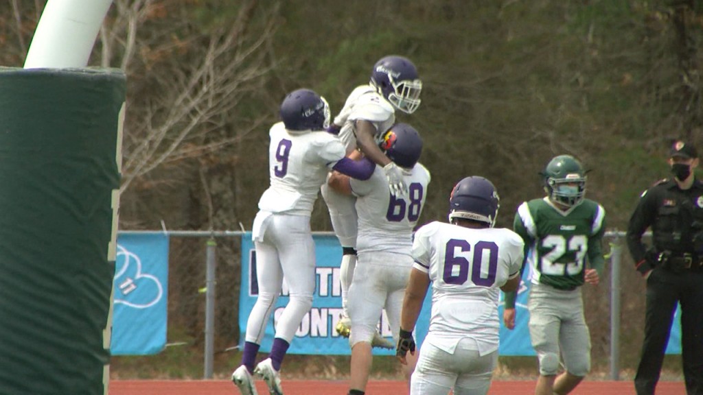 271 Vo Chariho Classical Fb Vo Isteelestill001