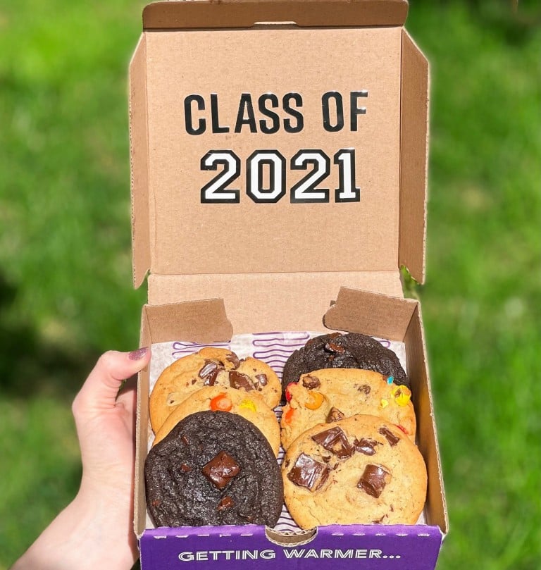 Insomnia Cookies offers free cookies for college grads ABC6