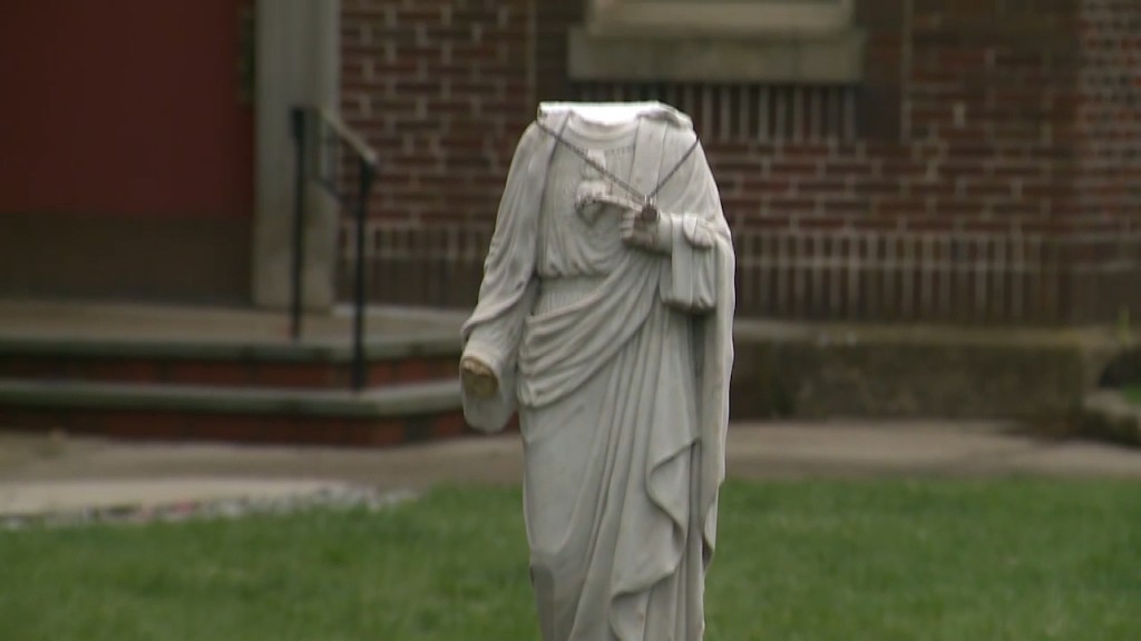 Jesus Statue 2