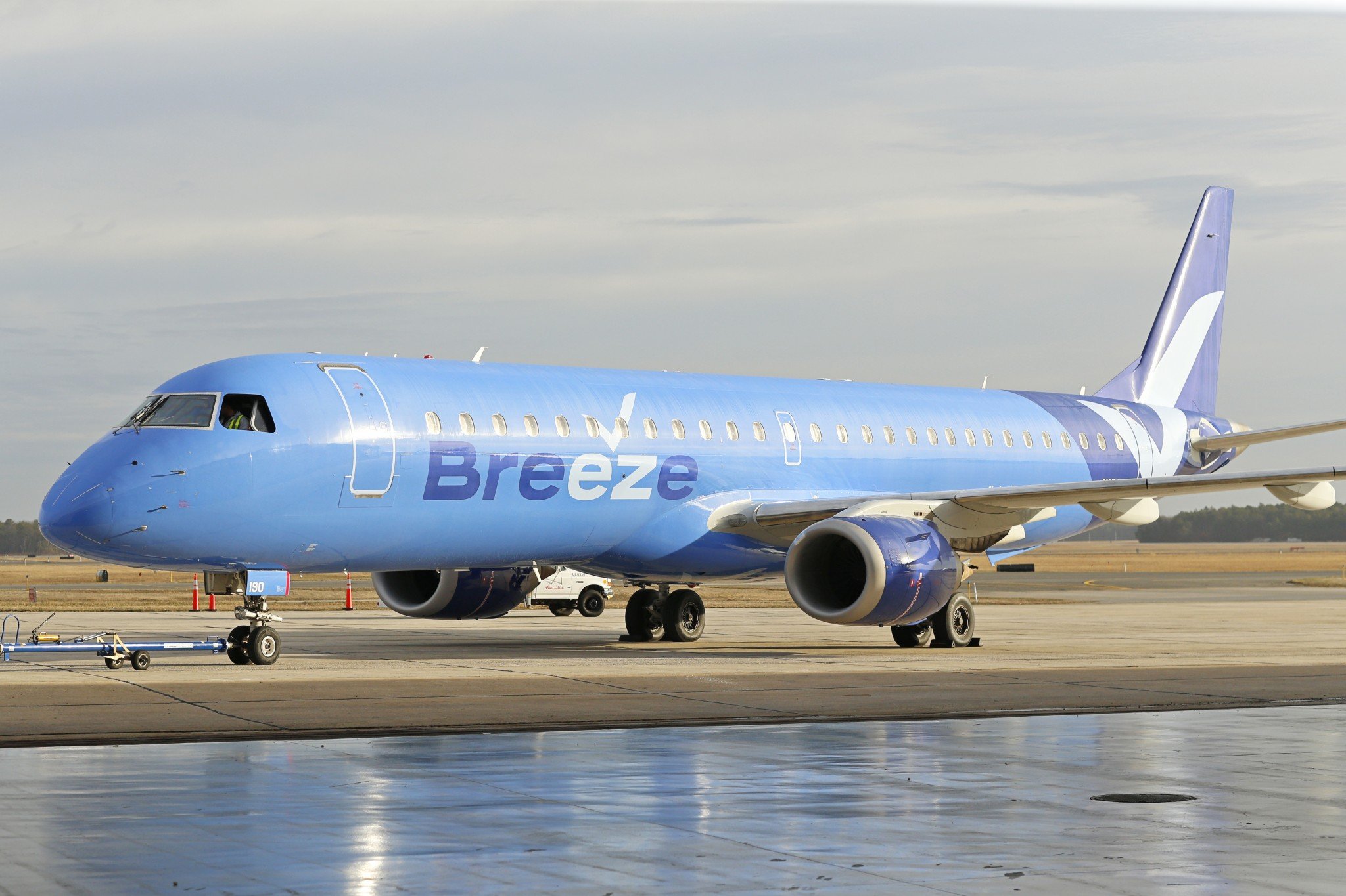 Breeze Airways to add, resume flights from T.F. Green Airport ABC6