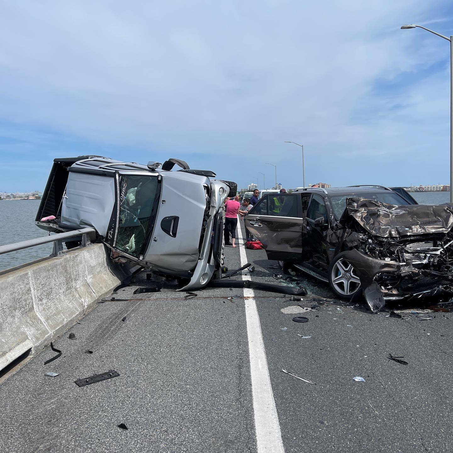 Witness rescues girl from Maryland bay after crash on bridge ABC6