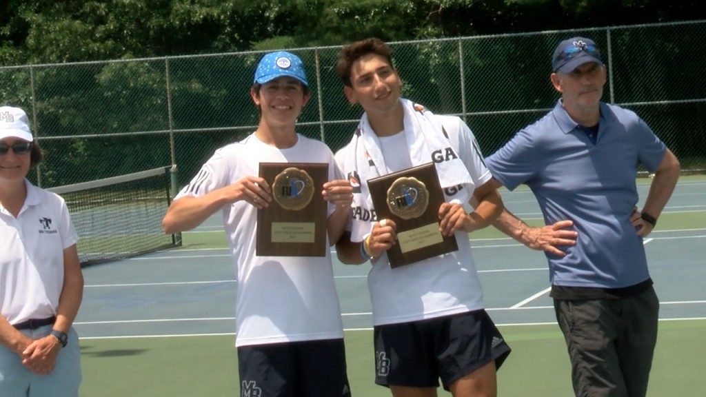 Doubles Tennis Vomp4still001