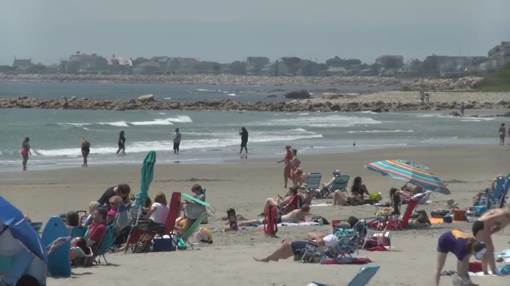 Rhode Islanders Escape The Heat At The Beach