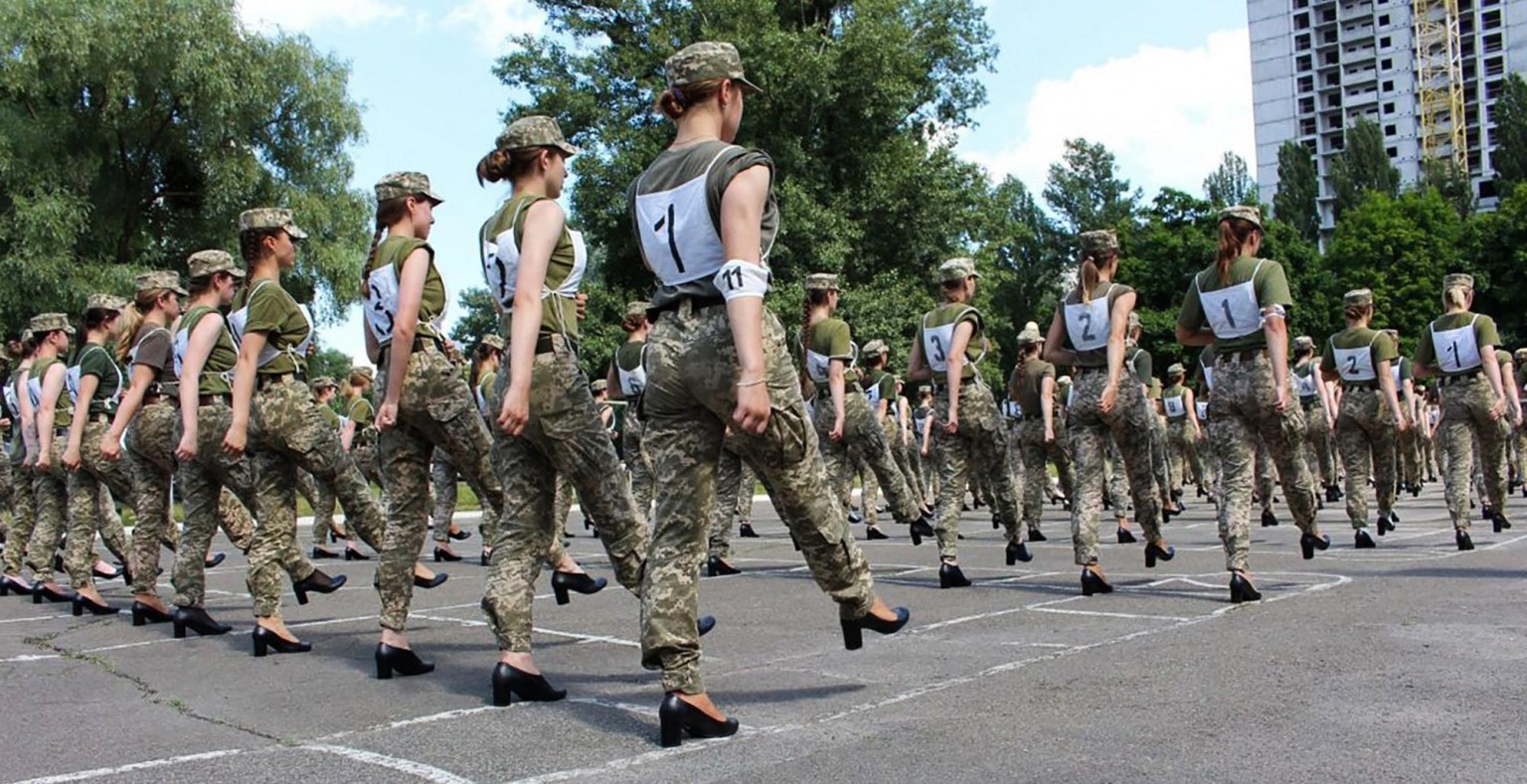 Ukrainian Army S Decision To Make Female Soldiers March In High Heels Sparks Backlash Abc6