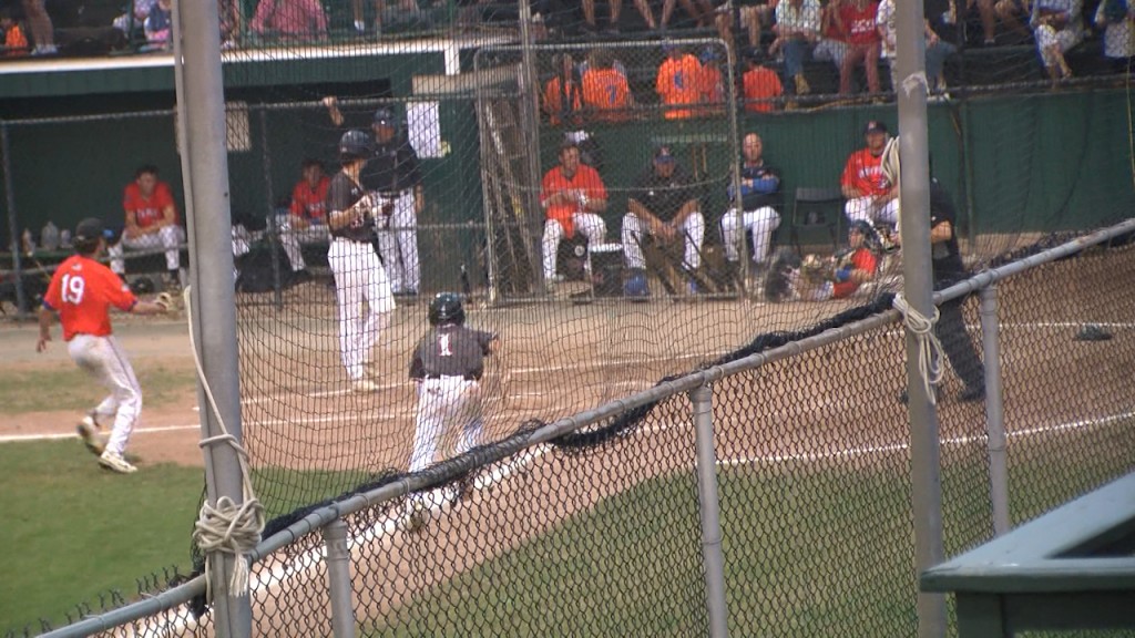 16722 Vo Gulls Westerners V Isteelestill001