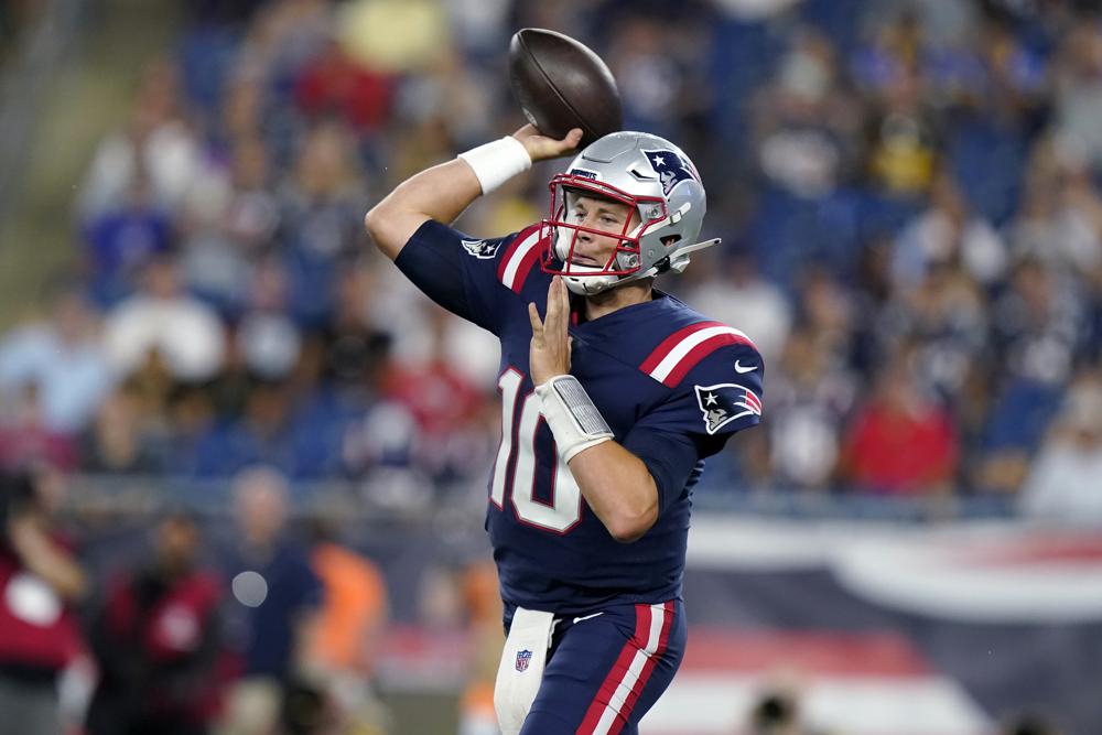 Live Updates: Patriots and Mac Jones take on Panthers in preseason game