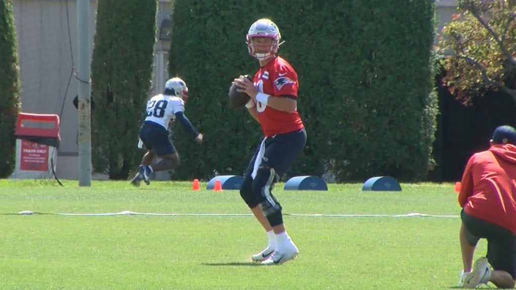 Mac Jones 'not really' surprised he's the Patriots' starting quarterback 