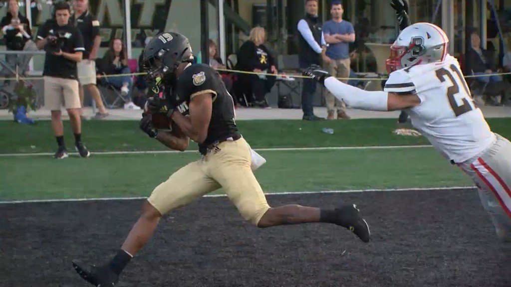 30552 Vo Brown Bryant V Isteelemp4still001