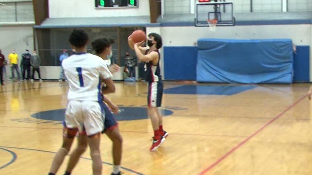 43777 Vo Lincoln Cumberland Bbb V Isteele00 00 25 02still001