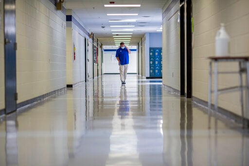 Us Officials Recommend Shorter Covid Isolation, Quarantine