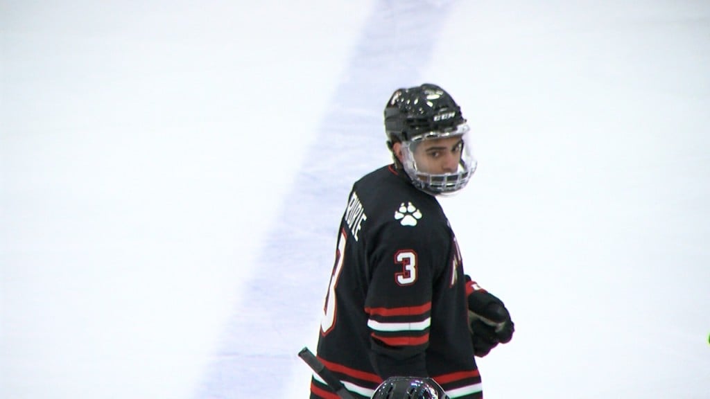 40593 Vo Pc Mhk Northeastern V Isteele00 00 06 15still001