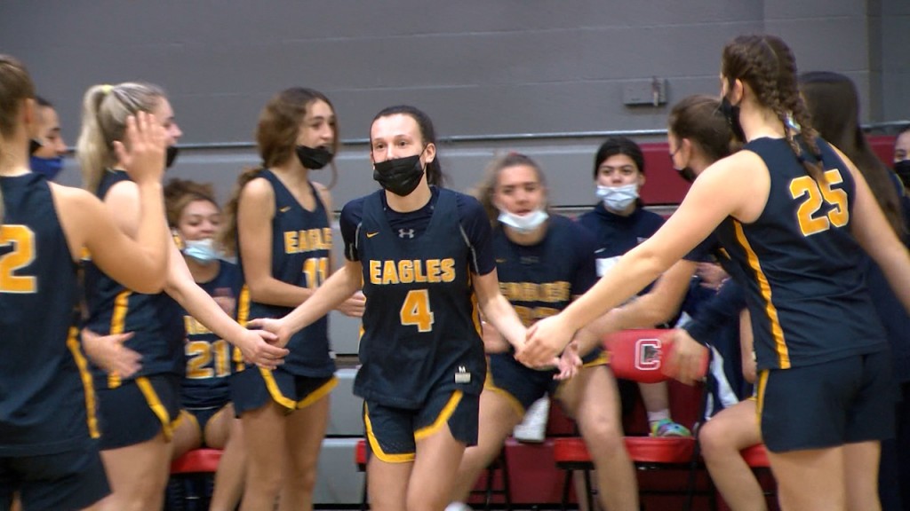 42908 Vo Cranston West Barrington Gbb V Isteele00 00 05 15still001