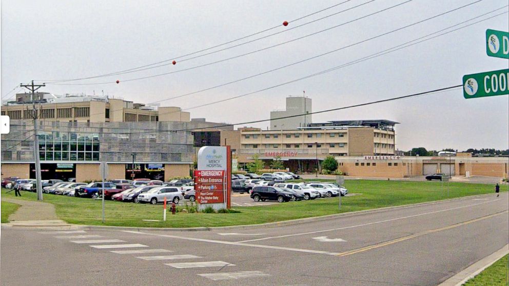 Mercy Hospital Minn 01 Ht Iwb 220118 1642535564466 Hpmain 16x9 992