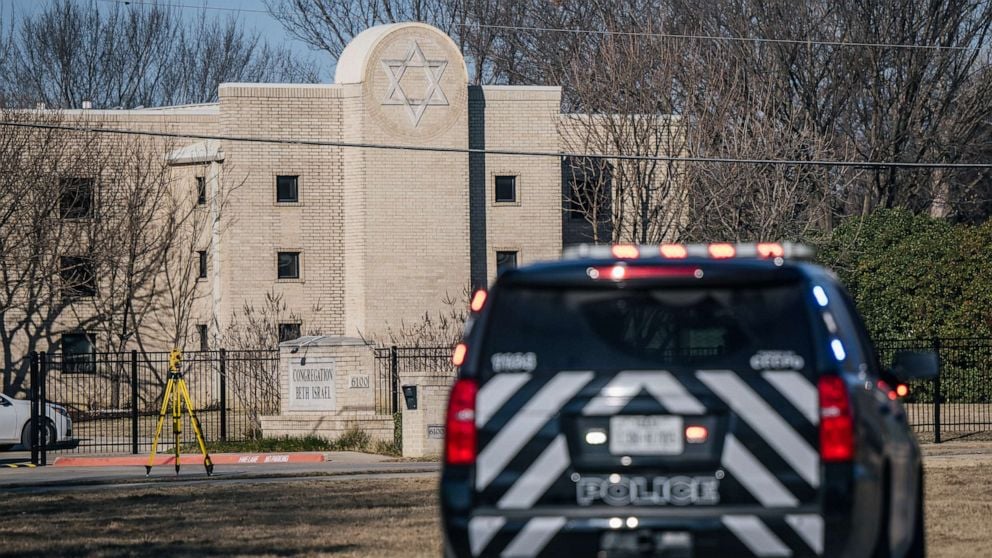 Police Synaguge Texas Gty 220 Hpmain 20220117 064853 16x9 992