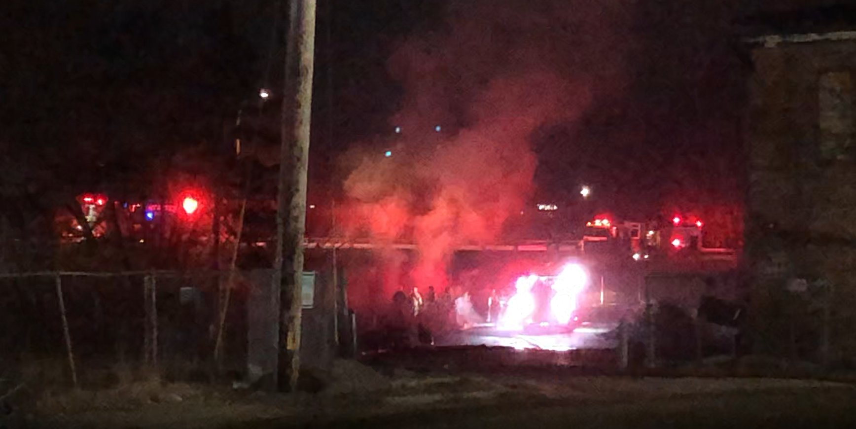 Crews respond to fire on 95 North in Providence | ABC6