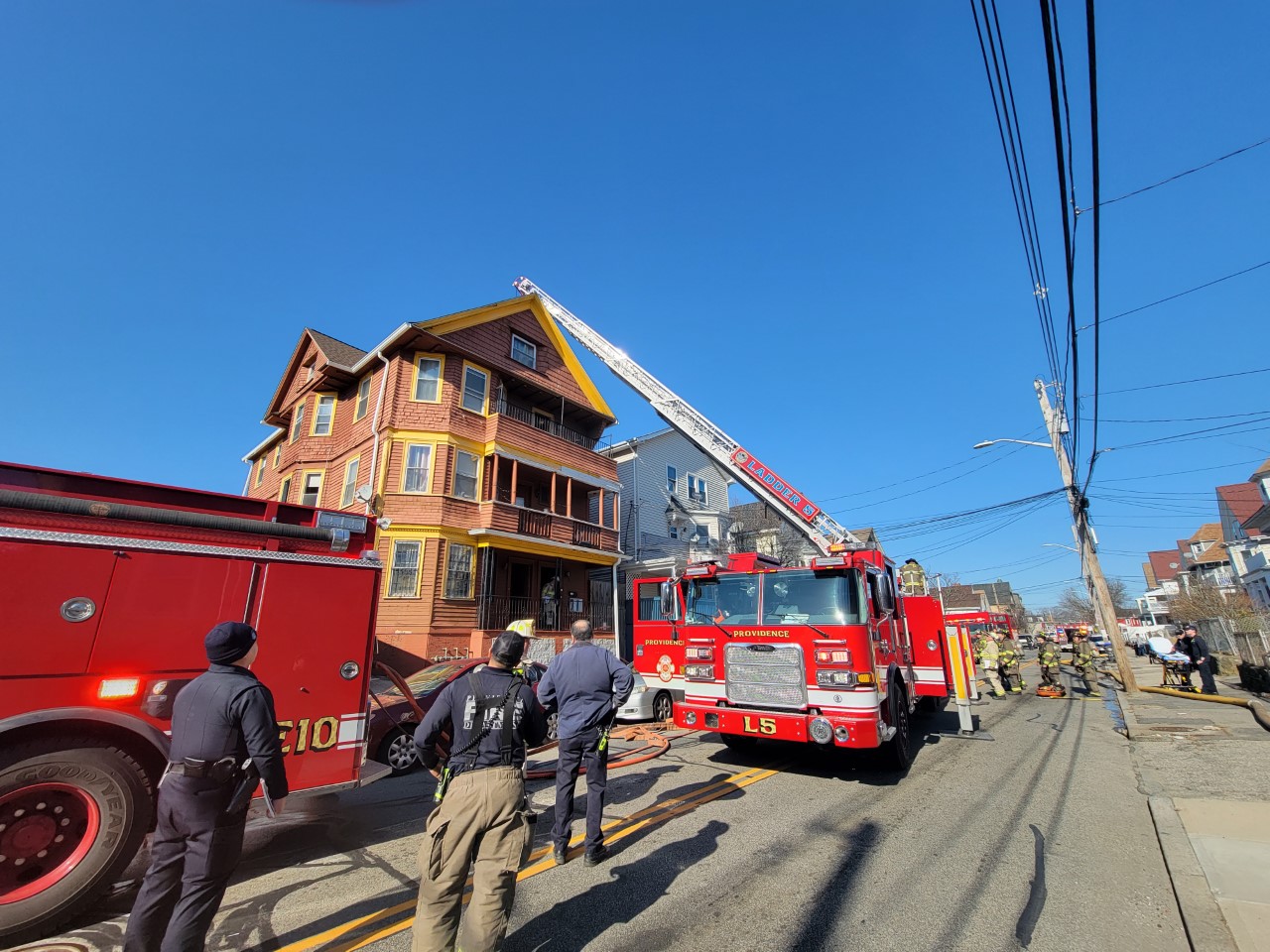4 displaced after fire inside multifamily Providence home ABC6