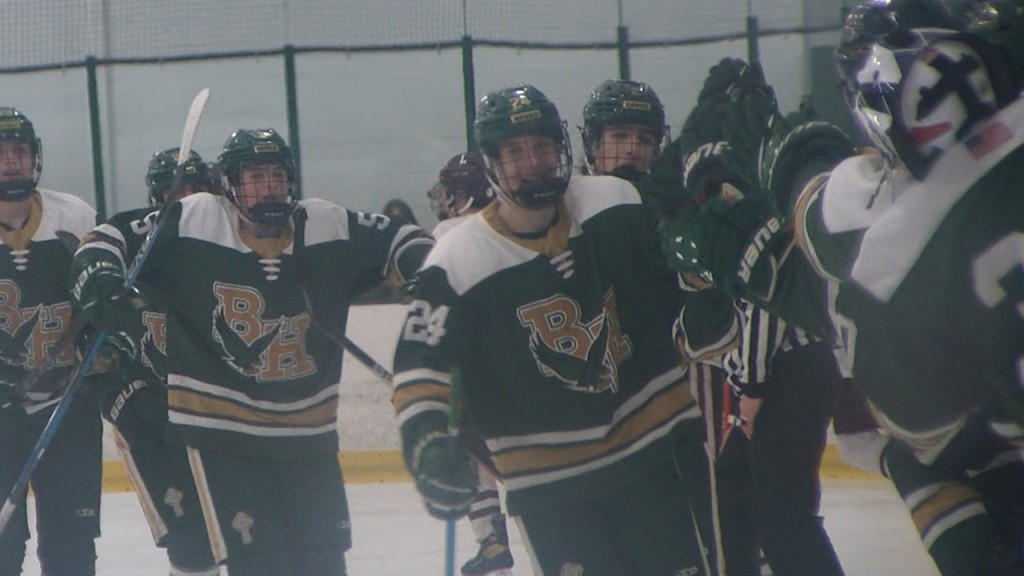 Hend00 00 16 16still001