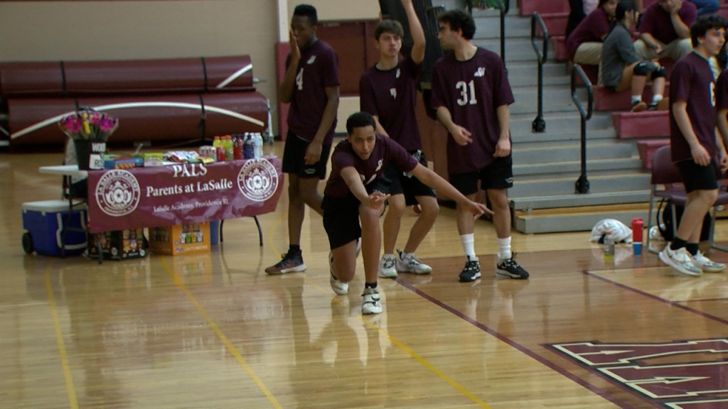 44561 Vo La Salle Coventry Bvb V Isteele Tria00 00 01 15still001