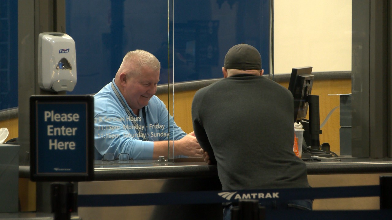 Travelers respond to changes in mask mandate on public transportation