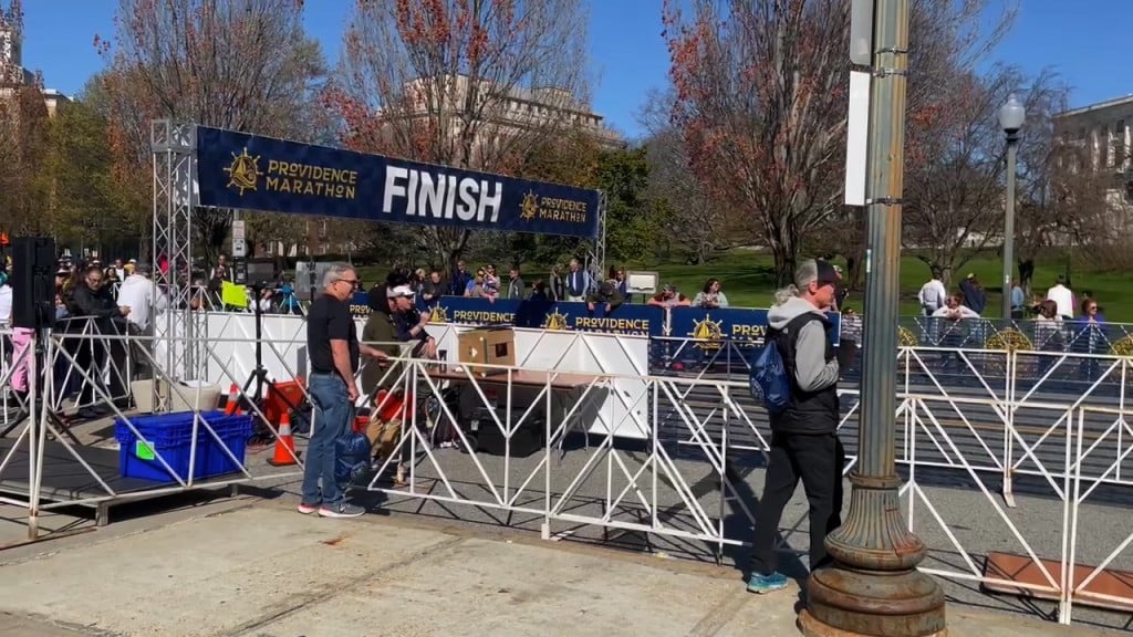 Thousands of racers participate in the Providence Marathon ABC6