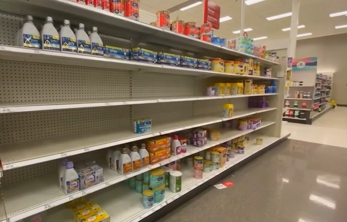 ‘How is the country letting this happen?’: Rhode Island moms express frustration amid formula shortage | ABC6