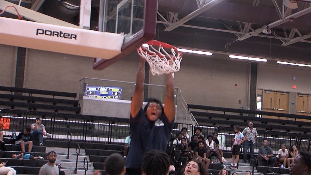 55987 Vo Play For Peace Rv Isteele00 00 05 25still001