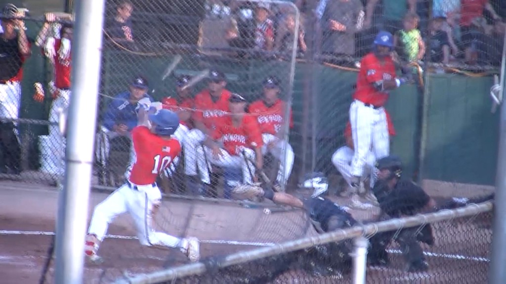 57068 Vo Gulls Waves V Isteele Triamxf00 00 11 56still001