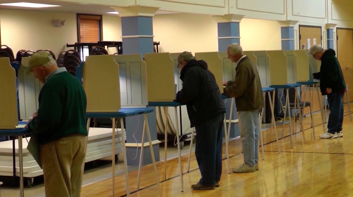 Nearly 71,000 Voters Participated In Early Voting In Rhode Island | ABC6