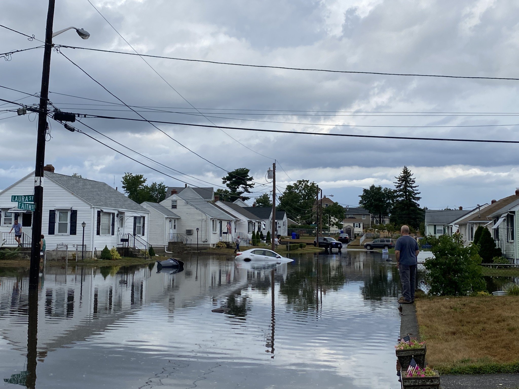 Heavy rain causes flooding in parts of Rhode Island ABC6