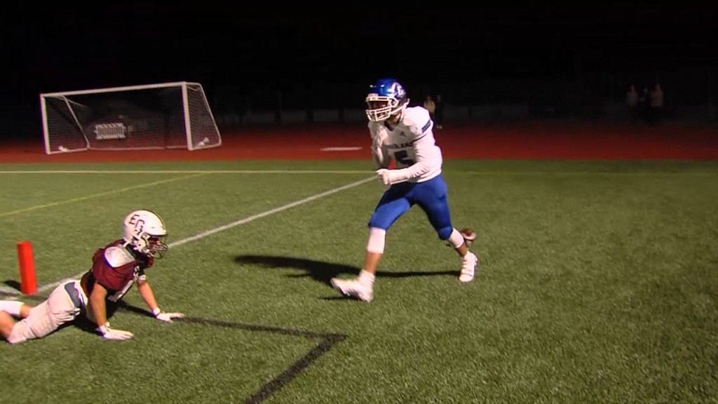 69859 Vo Cumberland East Greenwich Fb V Ncoit Triamxfstill001