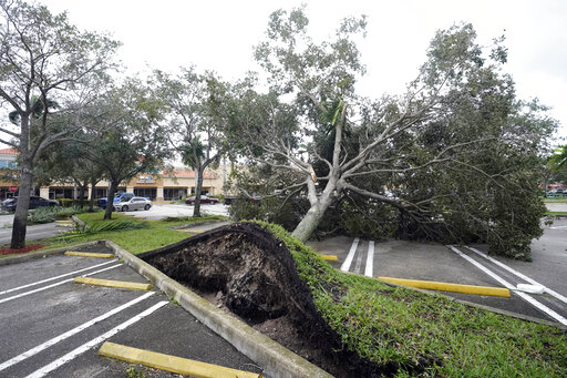 Hurricane Ian Nears Florida Landfall With 155 Mph Winds
