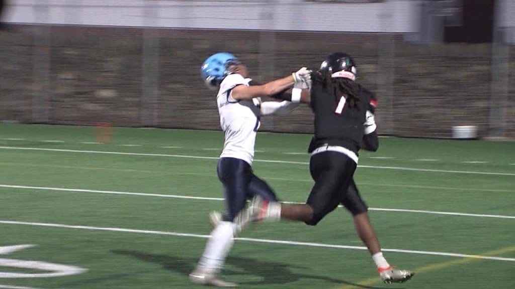 69867 Vo Johnston Rogers Fb V Ncoit Triamxfstill001