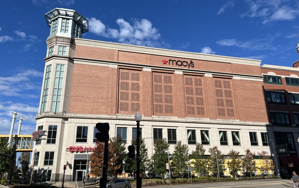 is opening a brick-and-mortar store in the Providence Place