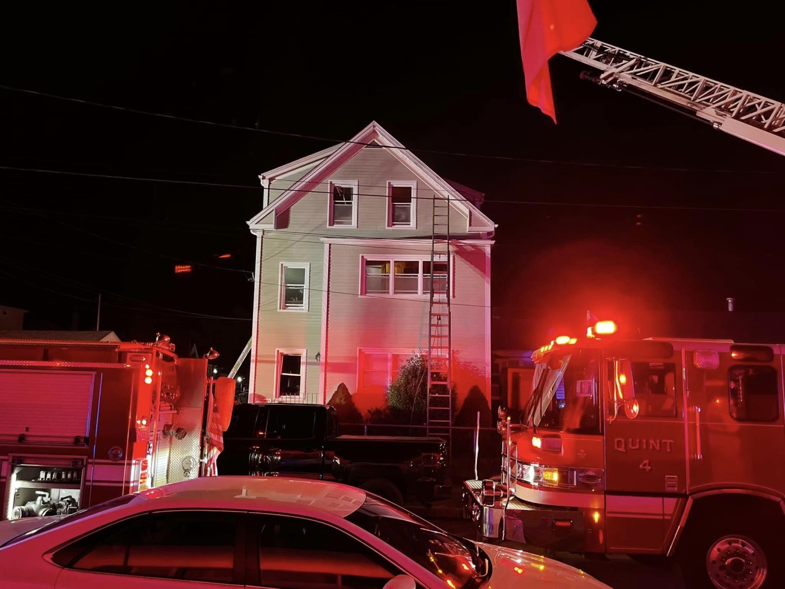 5 displaced after house fire in New Bedford ABC6