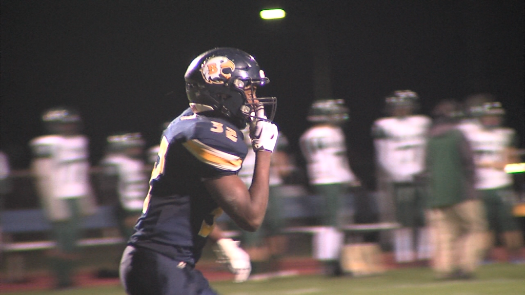 71992 Vo Cranston East Barrington Fb V Isteele00 00 50 05still001