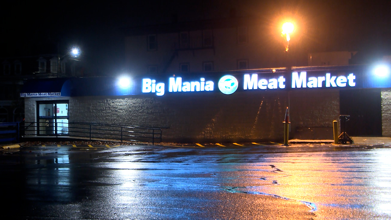 Man injured after car shot at multiple times in Providence ABC6