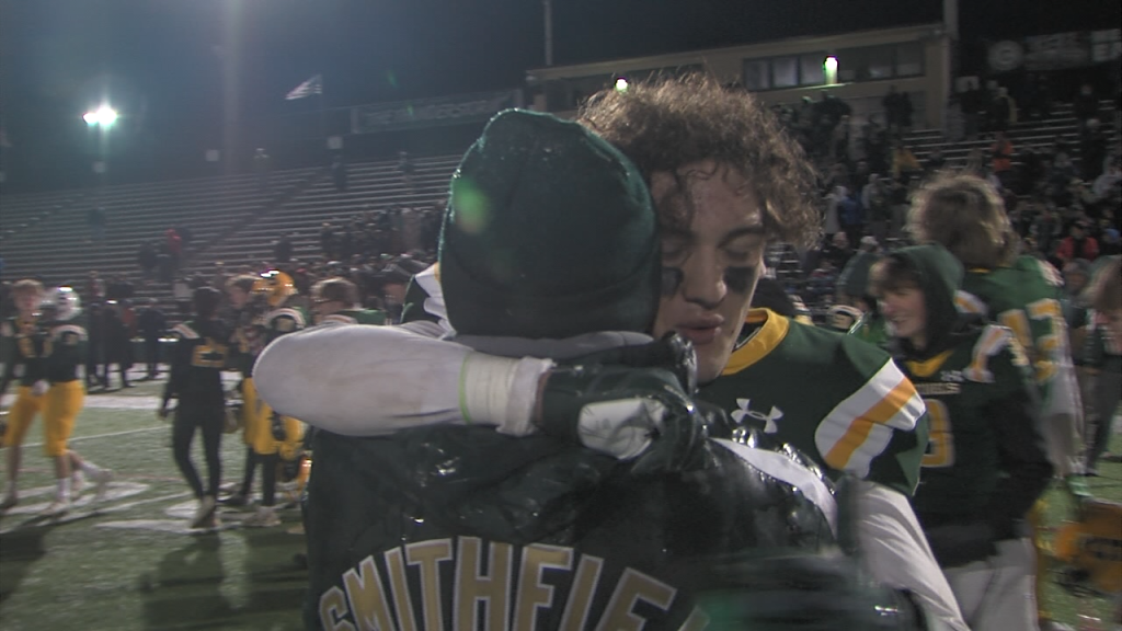 80231 Vo D4 Fb Smithfield Central Falls V Isteele00 00 50 23still001