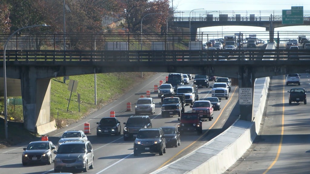 I-195 west traffic backup